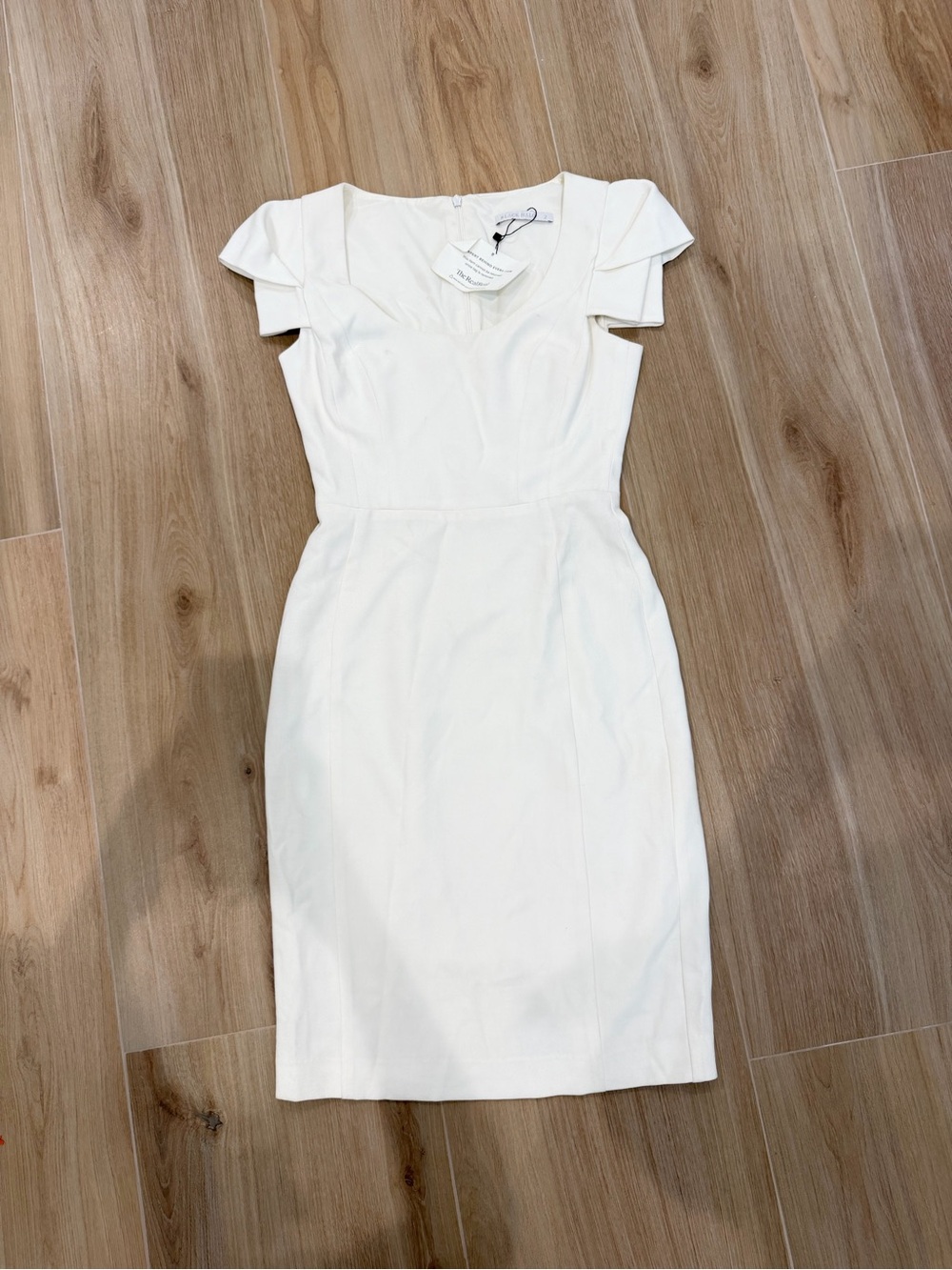 Black halo Elegant White Cap-Sleeve Sheath Dress